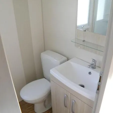 Bungalow De 3 Chambres A Jean De Monts Avec Piscine Partagee Et Jardin Amenage * Saint-Jean-de-Monts