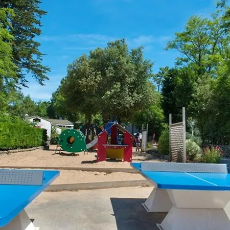 Casa vacanze Bungalow De 3 Chambres A Jean De Monts Avec Piscine Partagee Et Jardin Amenage Saint-Jean-de-Monts